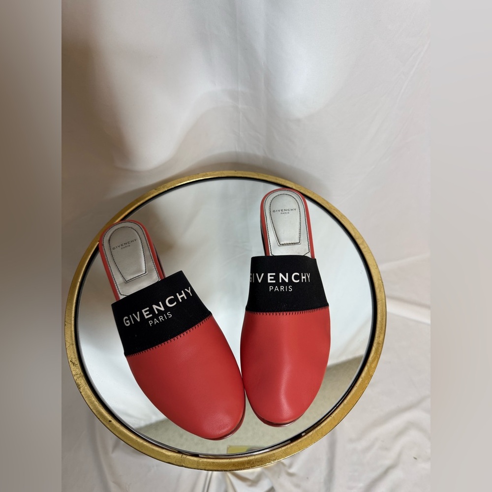 Givenchy Salmon and Black leather Mules